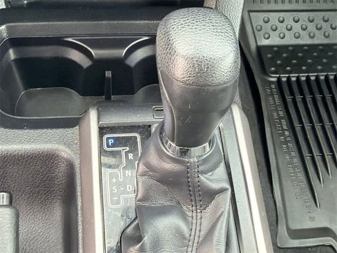 Used 2022 Toyota Tacoma SR5 image 29