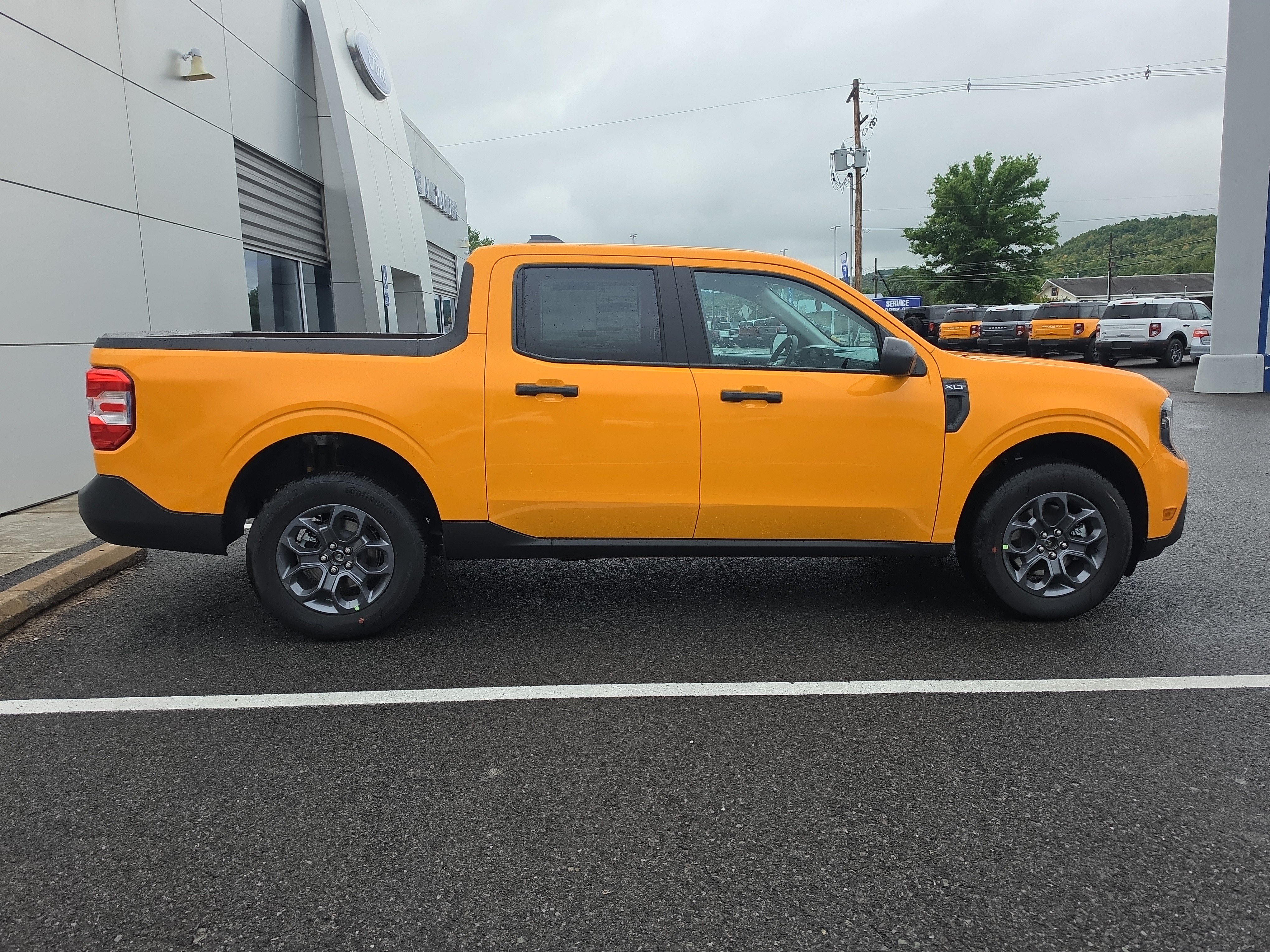 New 2026 Ford Maverick XLT AWD/4WD image 2