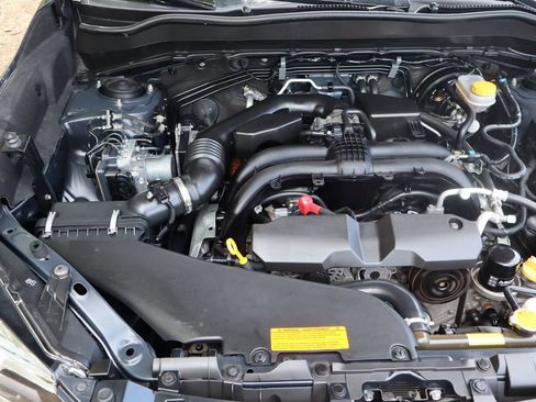Used 2017 Subaru Forester 2.5i Touring AWD/4WD image 39