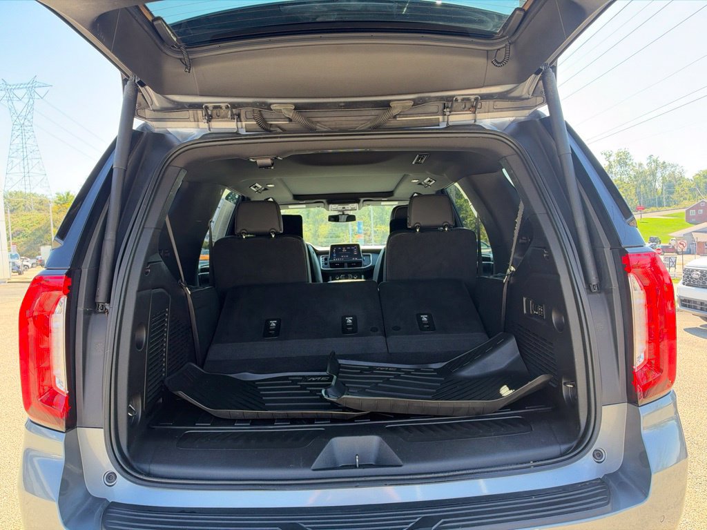 Used 2021 GMC Yukon SLT w/ SLT Luxury Plus Package AWD/4WD image 12
