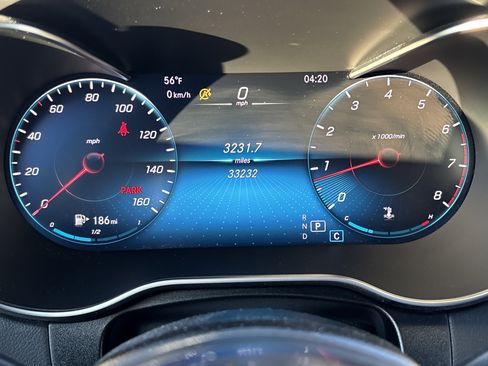 Used 2021 Mercedes-Benz GLC 300 image 27