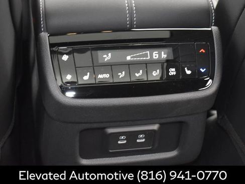 Certified 2026 INFINITI QX60 Luxe w/ Cargo Package AWD/4WD image 15