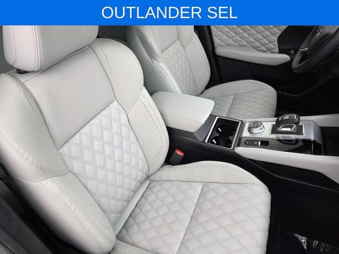 Used 2023 Mitsubishi Outlander SEL FWD image 26