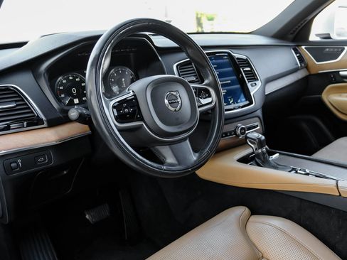 Used 2018 Volvo XC90 T6 Inscription w/ Convenience Package AWD/4WD image 3