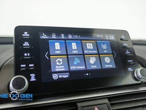 Used 2018 Honda Accord Touring image 20