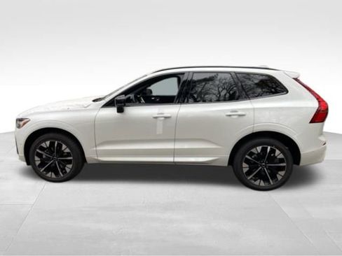 New 2026 Volvo XC60 B5 Plus w/ Climate Package AWD/4WD image 4