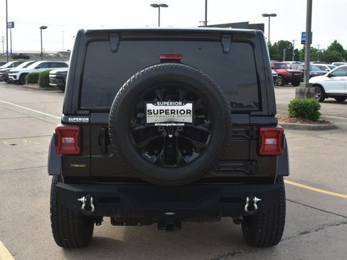 Used 2021 Jeep Wrangler Unlimited Sahara AWD/4WD image 6