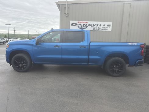 Used 2022 Chevrolet Silverado 1500 Custom w/ LPO, Dark Essentials Package AWD/4WD image 7