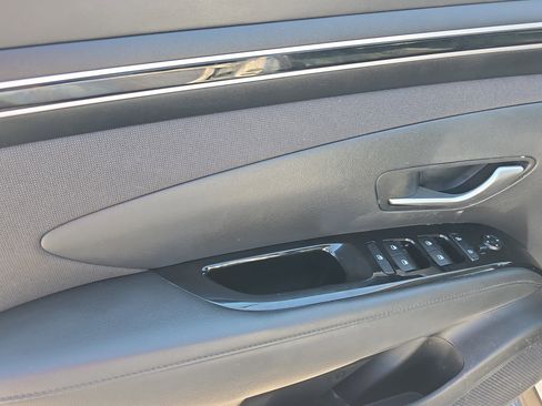 Used 2023 Hyundai Tucson Limited w/ Cargo Package image 22