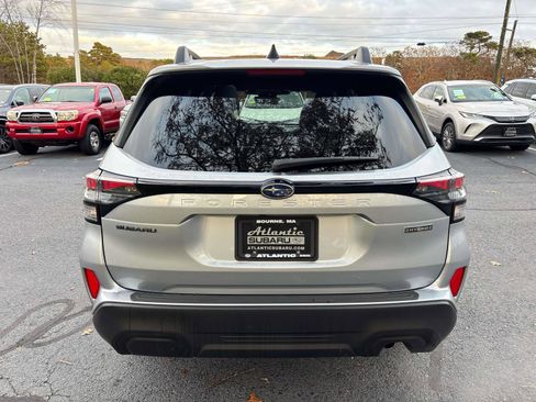 Certified 2025 Subaru Forester Premium image 3