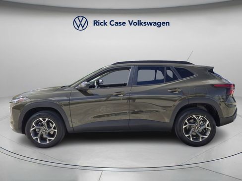 Used 2024 Chevrolet Trax LT image 4