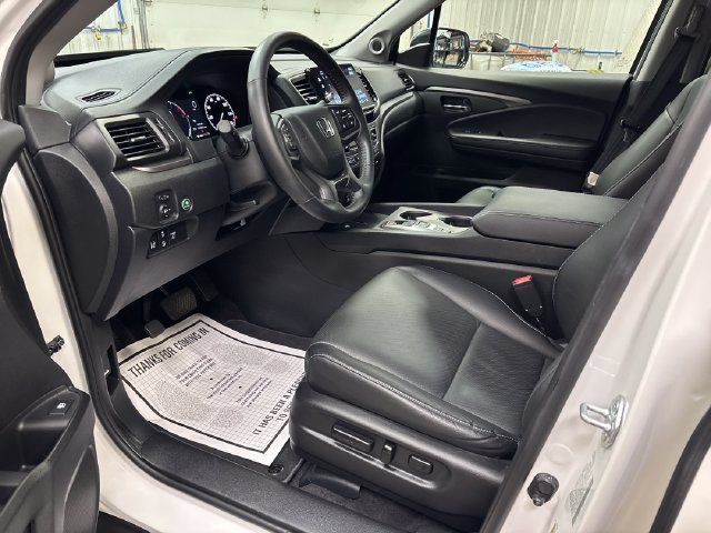 Used 2025 Honda Ridgeline RTL image 10