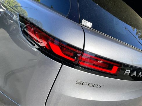 Used 2025 Land Rover Range Rover Sport S image 31