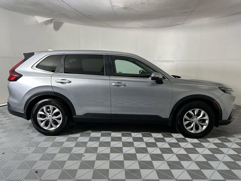Used 2026 Honda CR-V LX image 9