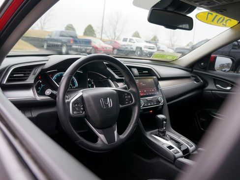 Used 2017 Honda Civic Touring image 12