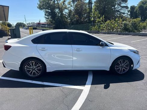 Used 2024 Kia Forte GT-Line w/ GT-Line Premium Package FWD image 3