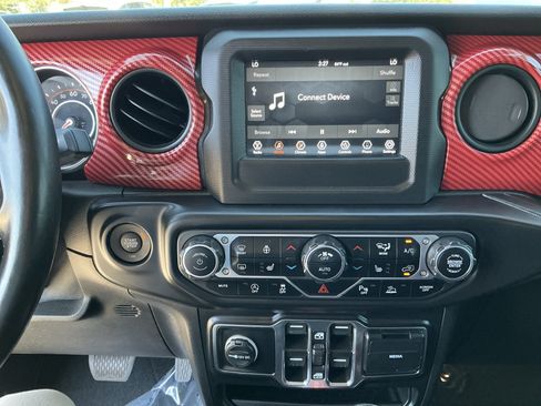 Used 2021 Jeep Wrangler Unlimited Sport AWD/4WD image 27