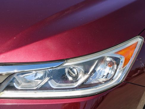 Used 2016 Honda Accord Sport image 5