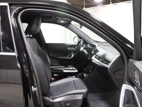 Used 2023 BMW X1 xDrive28i w/ Convenience Package AWD/4WD image 7