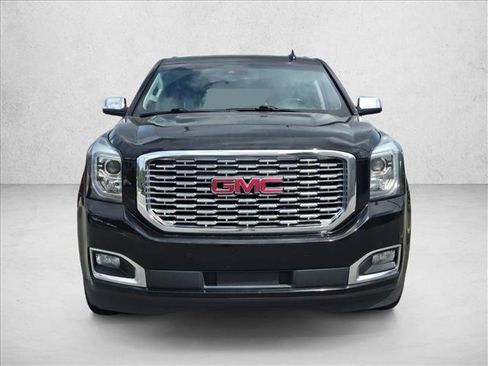 Used 2020 GMC Yukon XL Denali w/ Denali Ultimate Package image 2