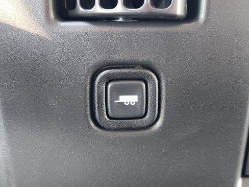 New 2025 Chevrolet Express 2500 w/ Safety Package image 21