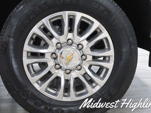 Used 2022 Chevrolet Silverado 2500 High Country image 25