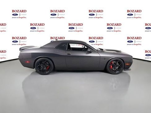 Used 2017 Dodge Challenger SRT Hellcat image 9
