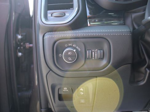 Used 2026 RAM 1500 Limited w/ Bed Utility Group AWD/4WD image 12