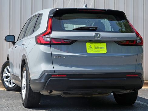 Used 2024 Honda CR-V LX image 5