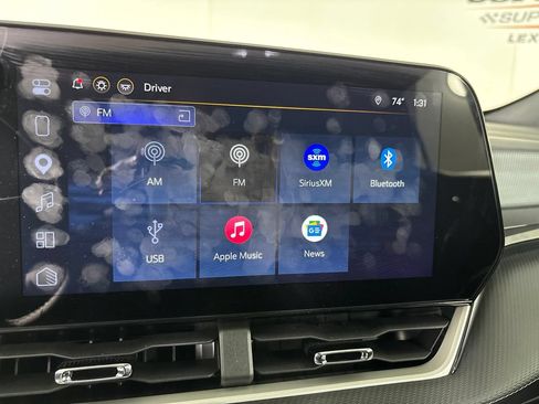 Used 2026 Chevrolet Equinox LT AWD/4WD image 16