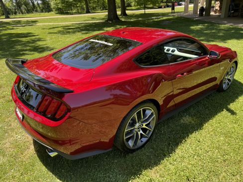 Used 2016 Ford Mustang GT Premium w/ Equipment Group 401A RWD image 13
