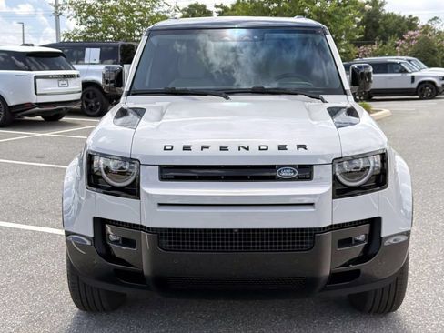 New 2026 Land Rover Defender 110 X-Dynamic SE AWD/4WD image 8