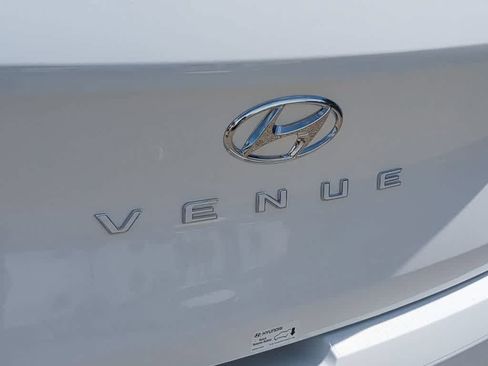 New 2026 Hyundai Venue SEL FWD image 13