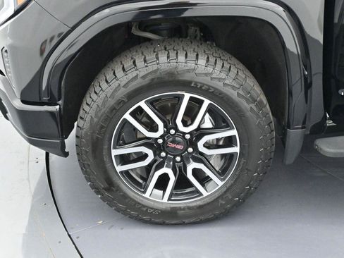 Used 2024 GMC Sierra 1500 AT4 w/ Technology Package image 33