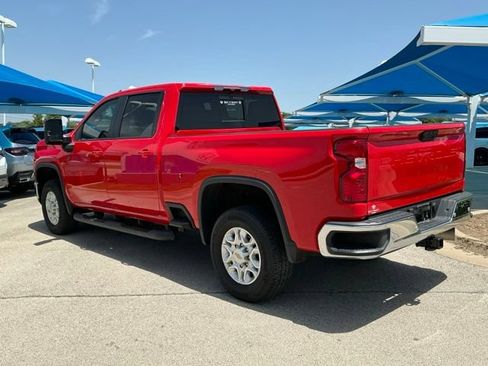Used 2024 Chevrolet Silverado 2500 LT AWD/4WD image 4