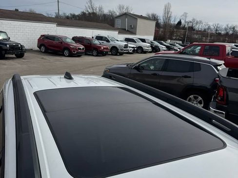 New 2026 Jeep Cherokee Limited AWD/4WD image 3