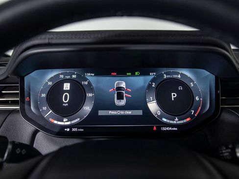 Used 2023 Land Rover Range Rover Sport SE image 27