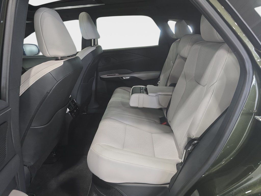 Used 2025 Lexus RX 350h AWD/4WD image 24