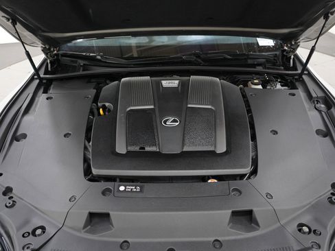 Used 2018 Lexus LS 500 F Sport w/ Accessory Package (Z2) AWD/4WD image 28