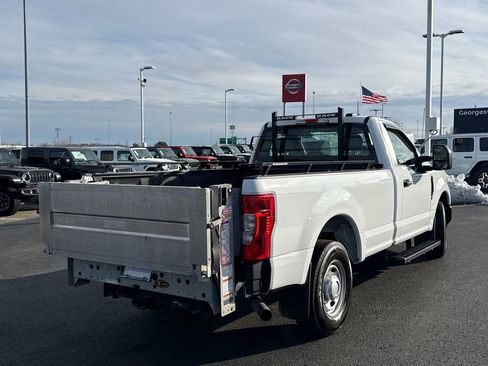 Used 2022 Ford F250 XL image 3