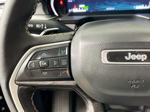 Used 2022 Jeep Grand Cherokee Limited 4xe image 18