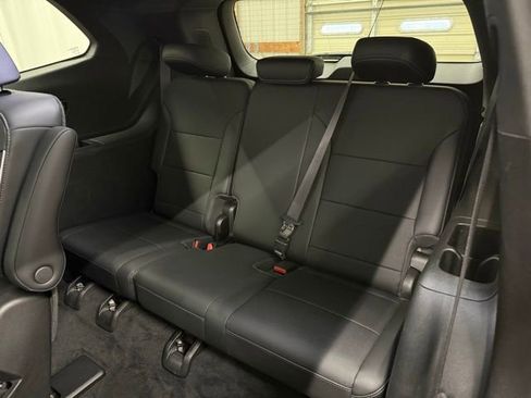Used 2025 Buick Enclave Preferred image 22