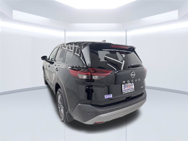Used 2023 Nissan Rogue S AWD/4WD image 3