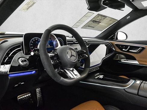 New 2026 Mercedes-Benz E 53 AMG e 4MATIC Sedan image 10