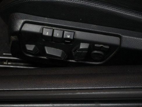 Used 2013 BMW 640i Coupe image 9