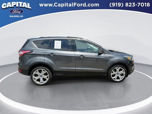 Used 2018 Ford Escape Titanium w/ Ford Safe & Smart Package FWD image 9