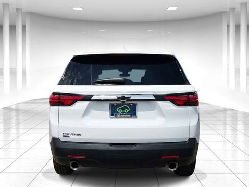 Certified 2024 Chevrolet Traverse LS w/ Safety Package FWD image 4