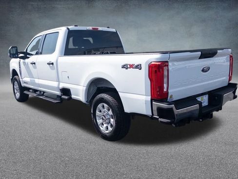 Used 2024 Ford F250 XLT image 10