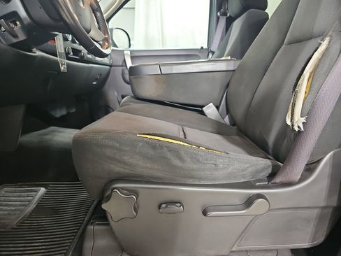 Used 2011 Chevrolet Silverado 1500 LT w/ Interior Plus Package AWD/4WD image 29