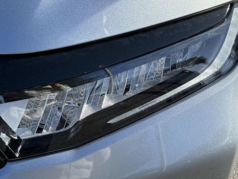 New 2026 Honda Odyssey Touring image 9